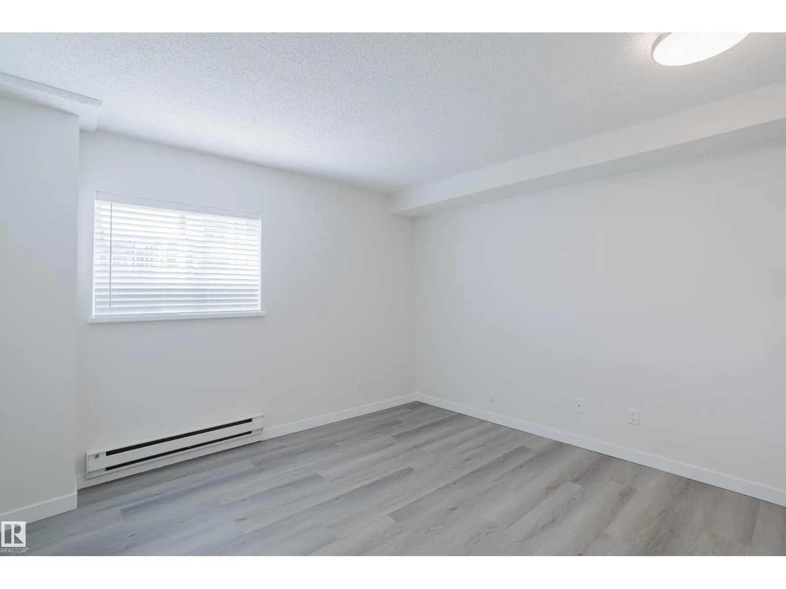 #304 10130 114 ST NW