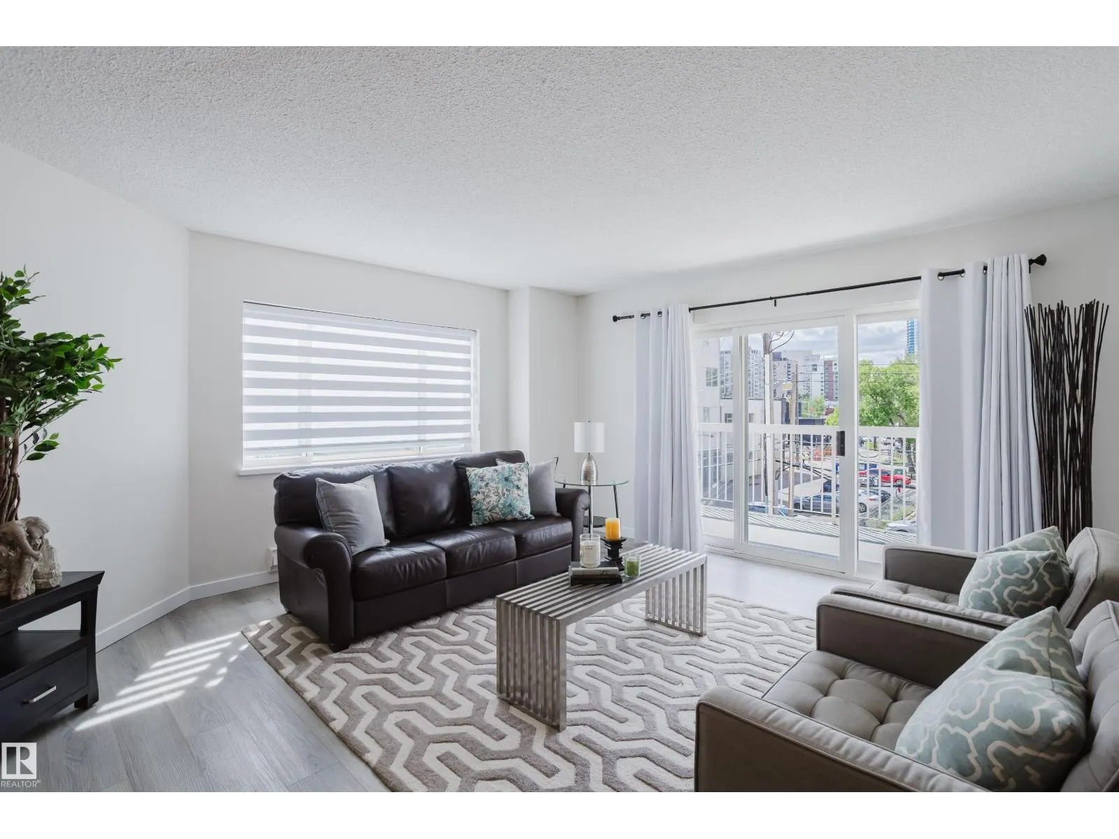 #304 10130 114 ST NW