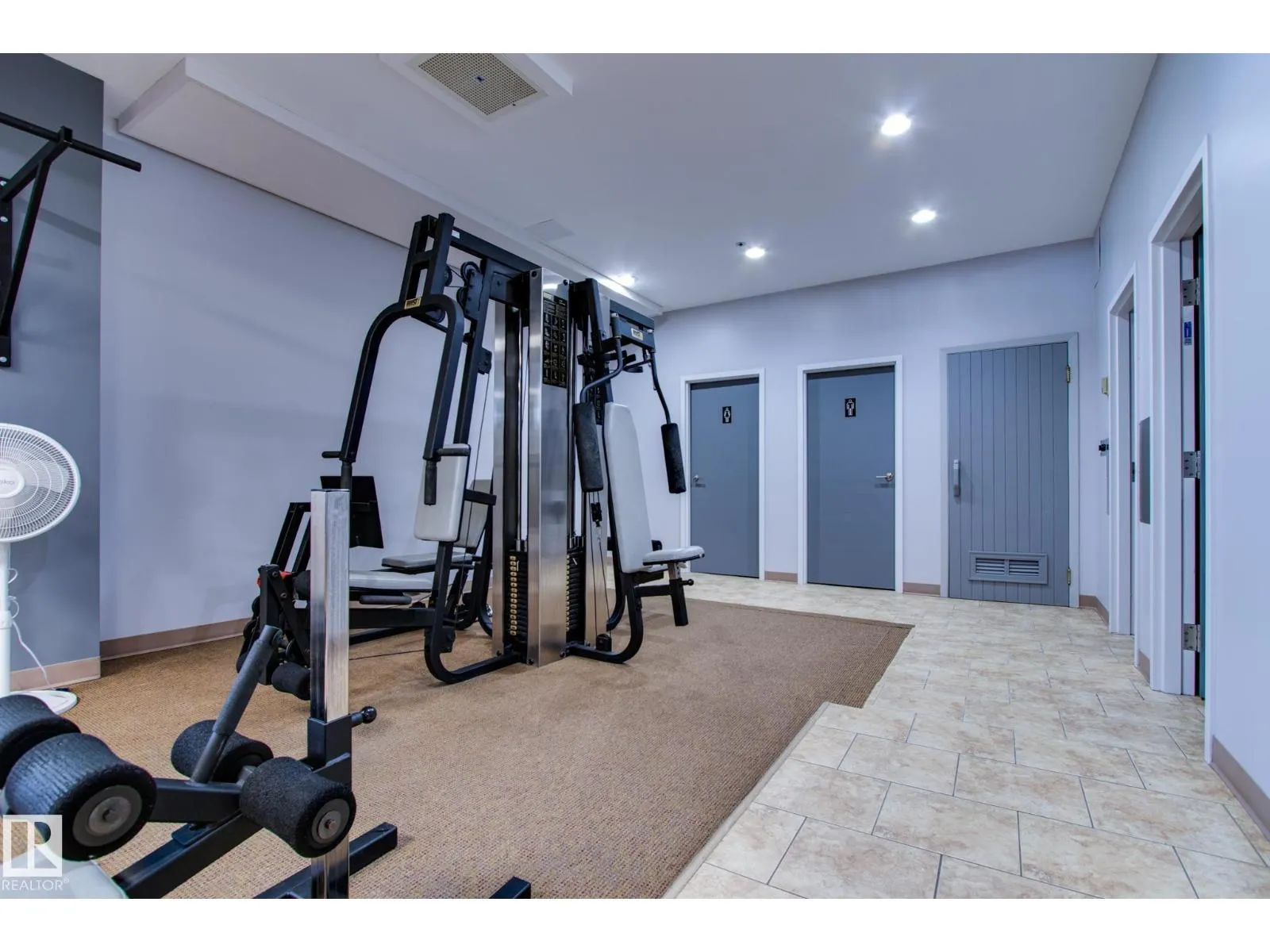#304 10130 114 ST NW
