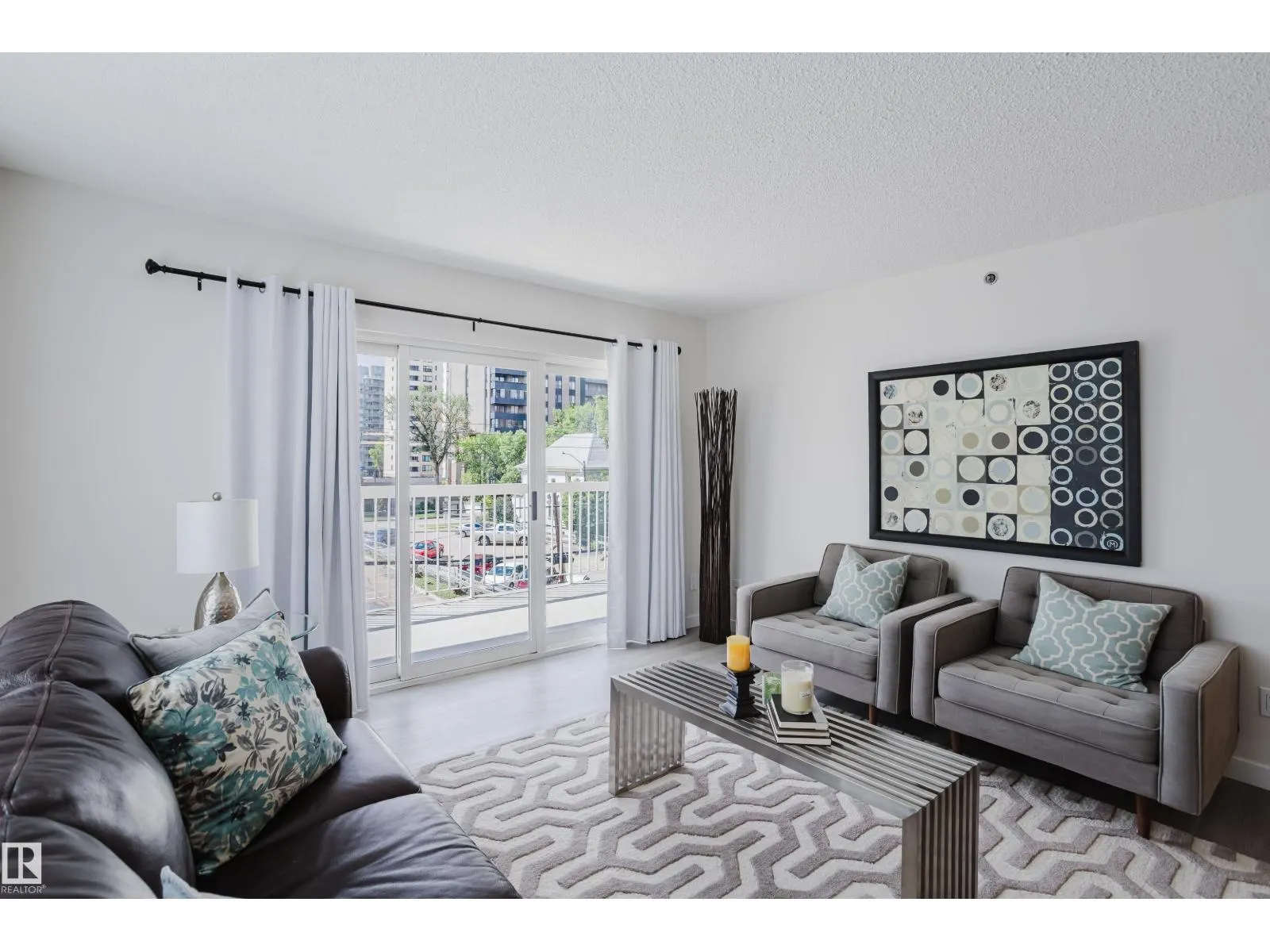 #304 10130 114 ST NW