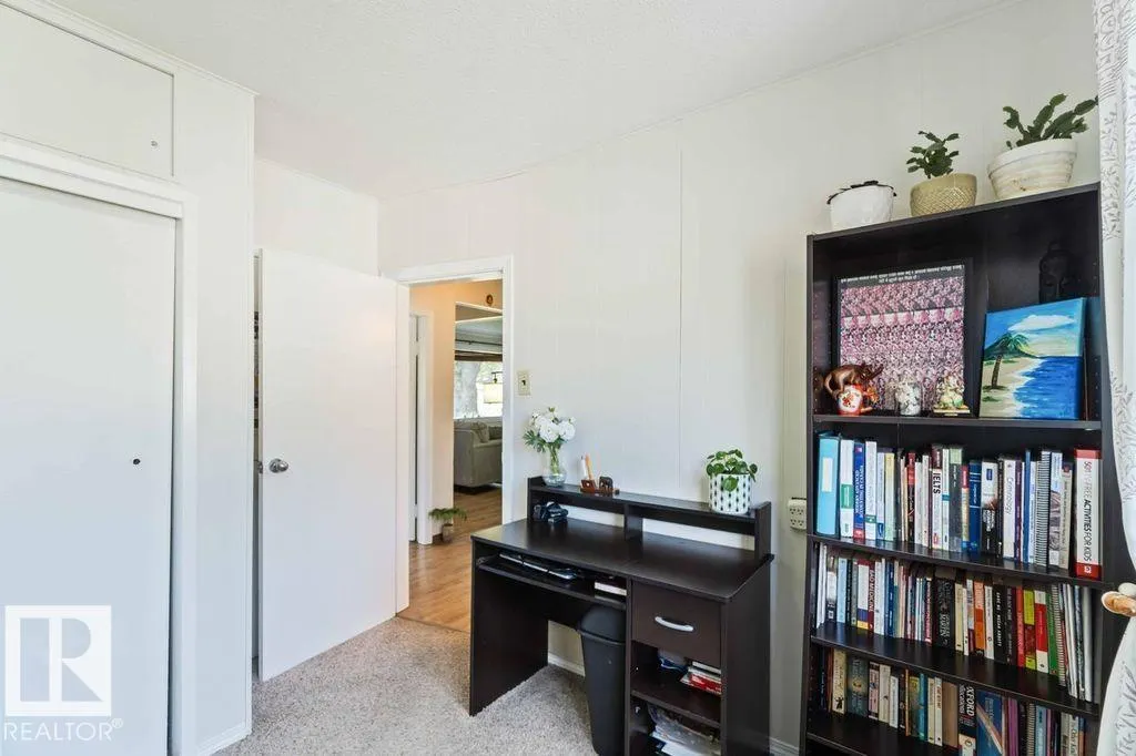12040 50 ST NW