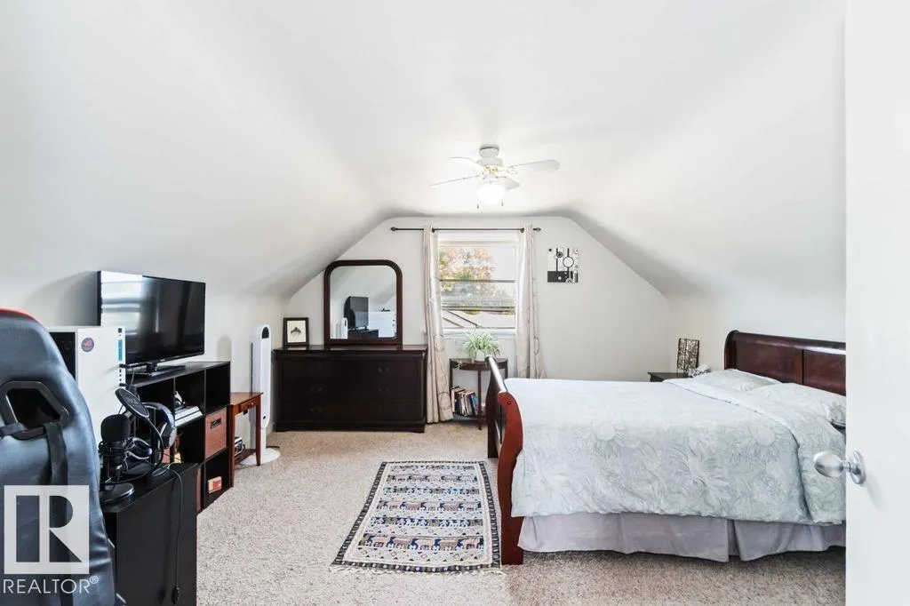 12040 50 ST NW