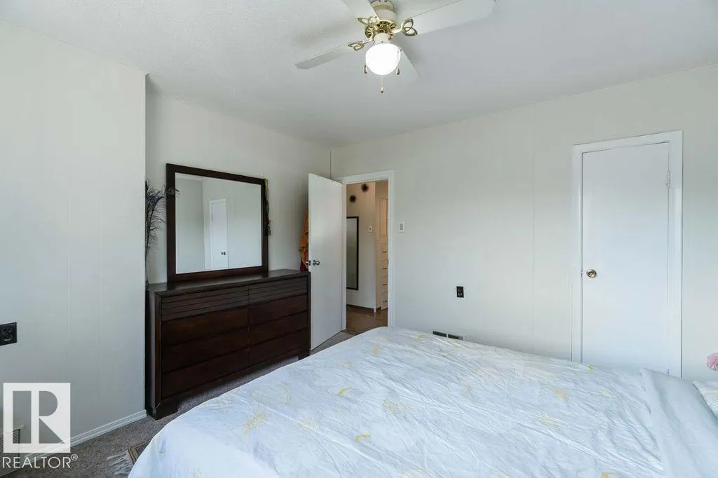 12040 50 ST NW