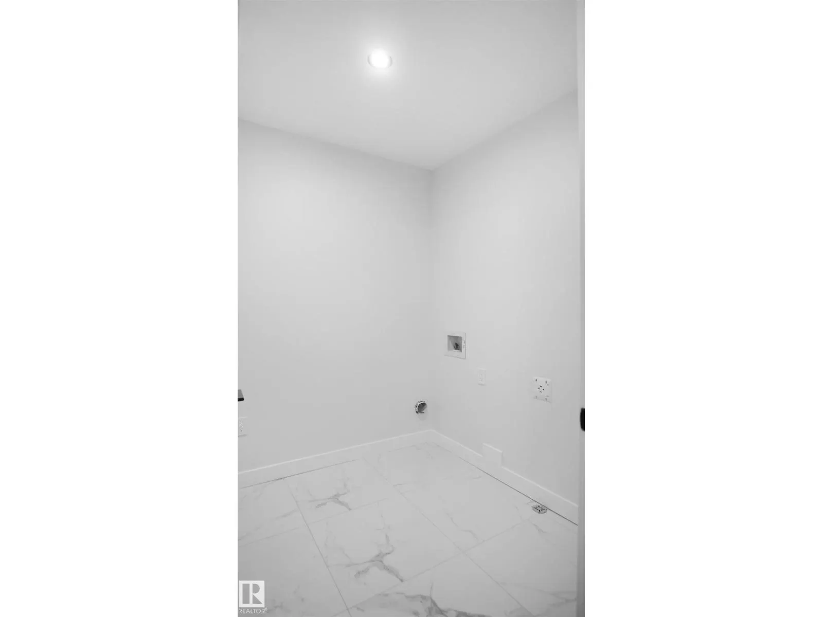 10 Axelwood Crescent