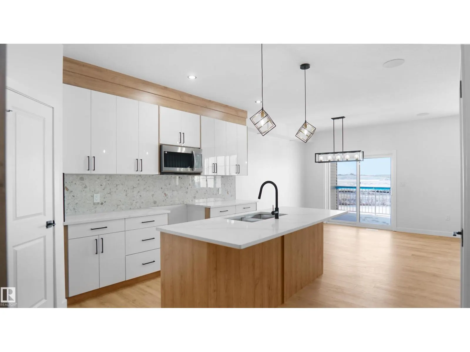 10 Axelwood Crescent