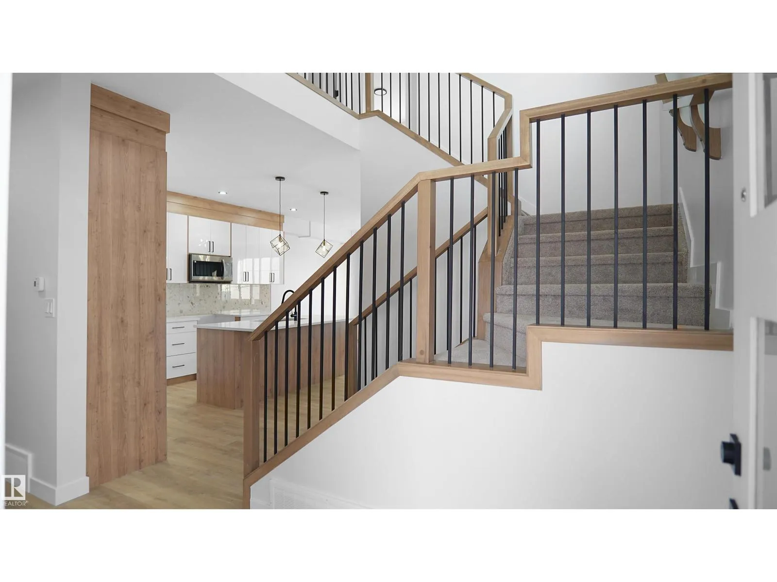 10 Axelwood Crescent