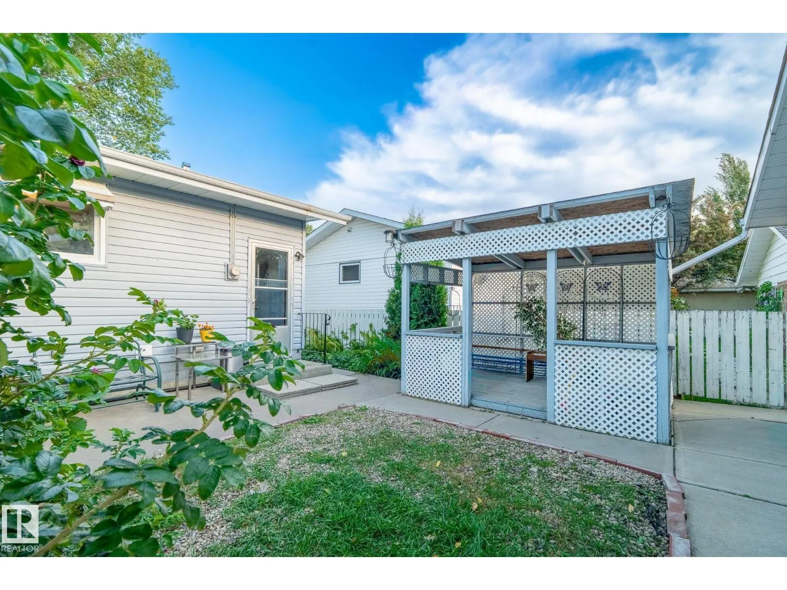 3912 52 st
