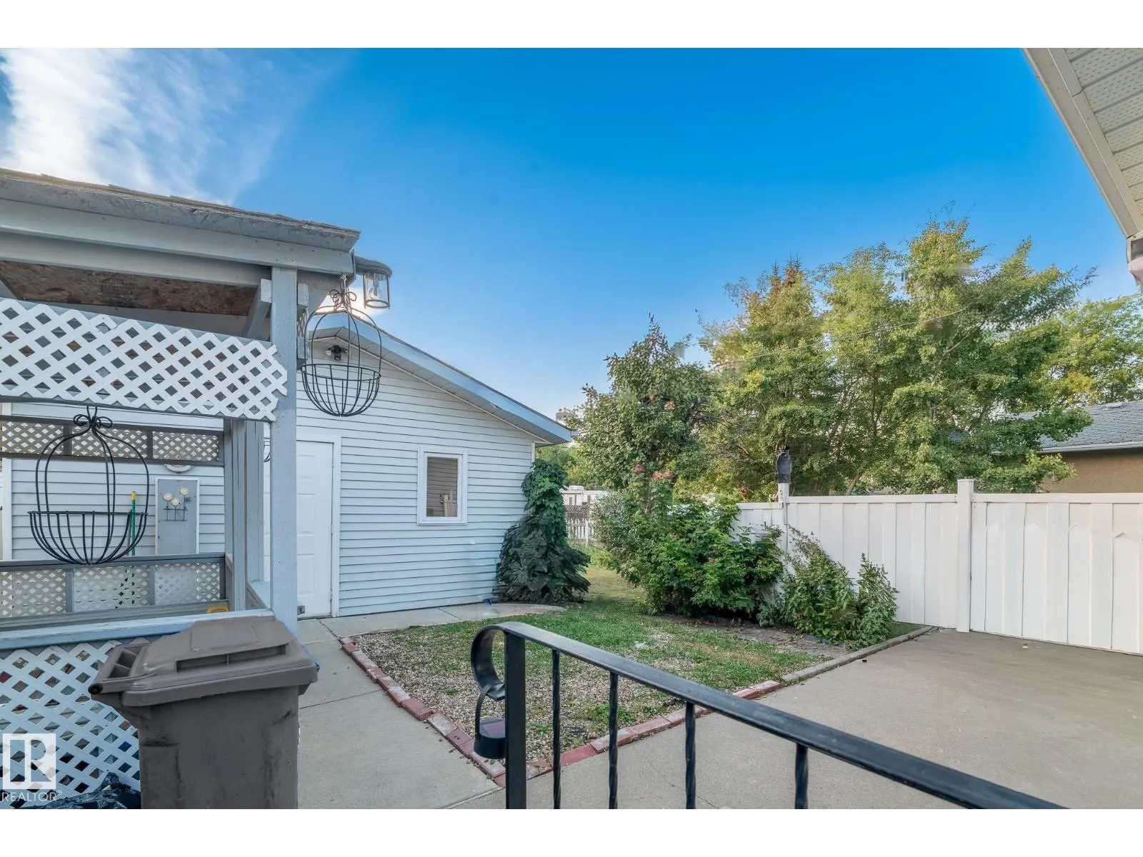 3912 52 st