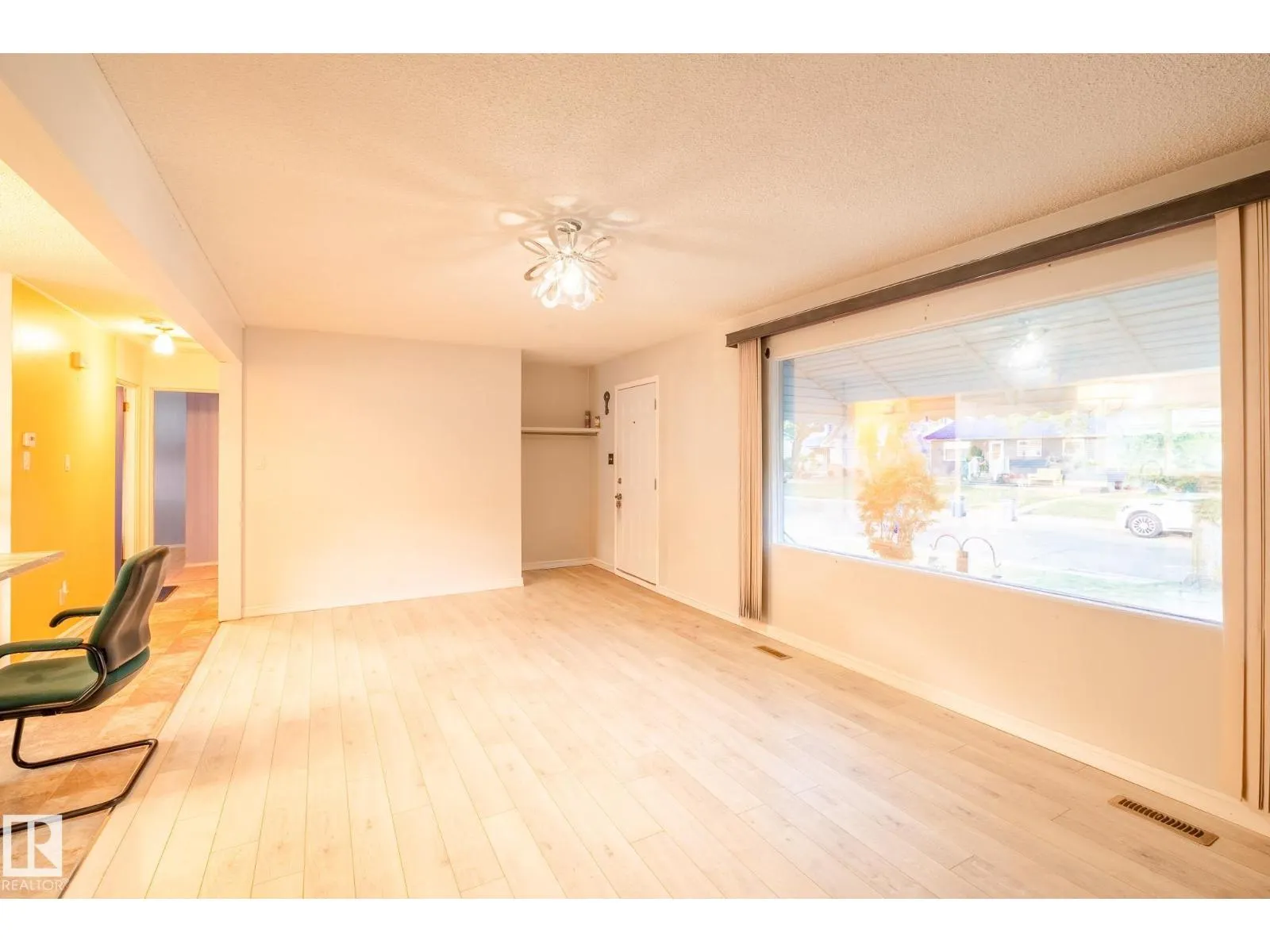 3912 52 st