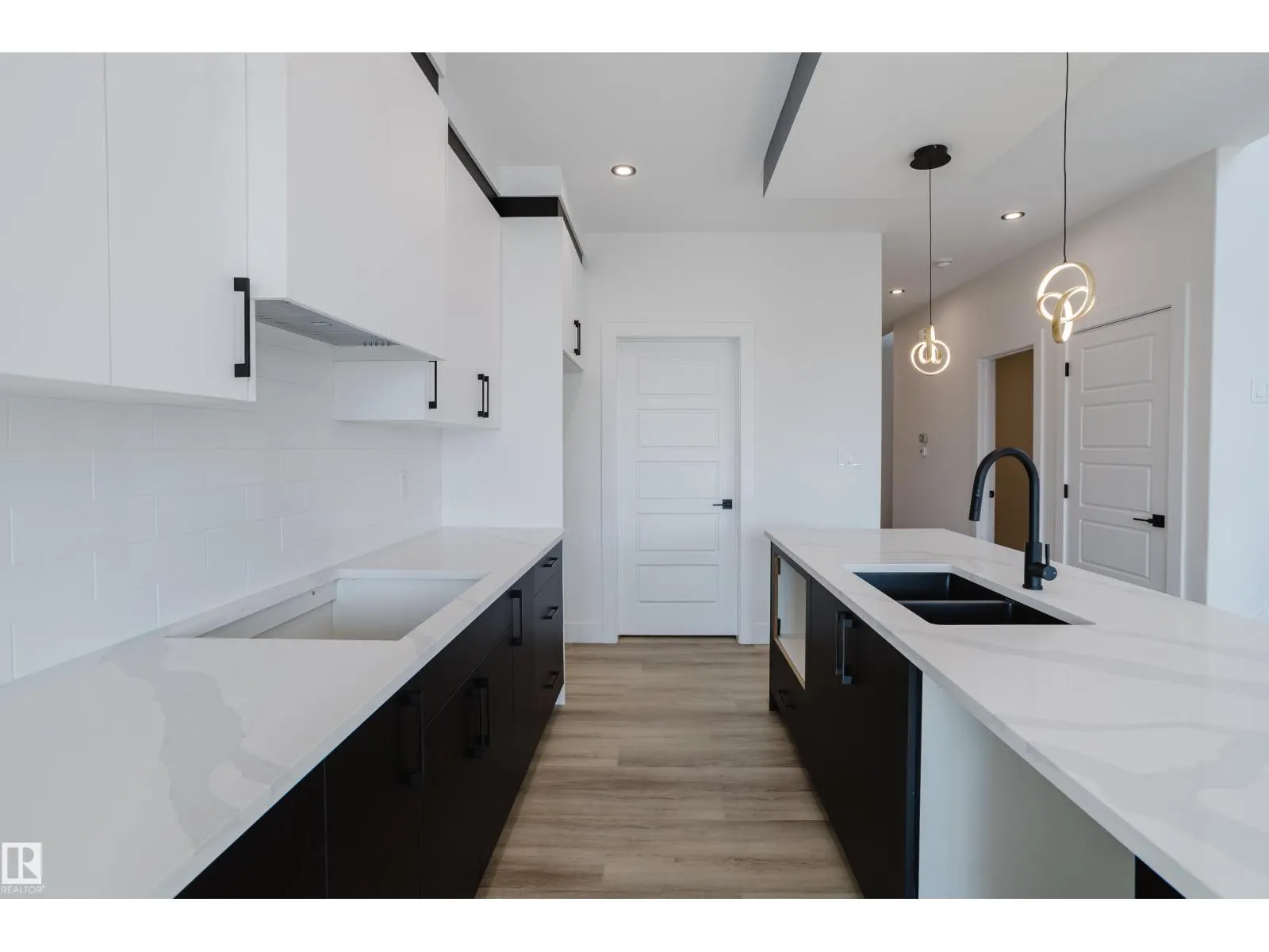 298 Munn WY