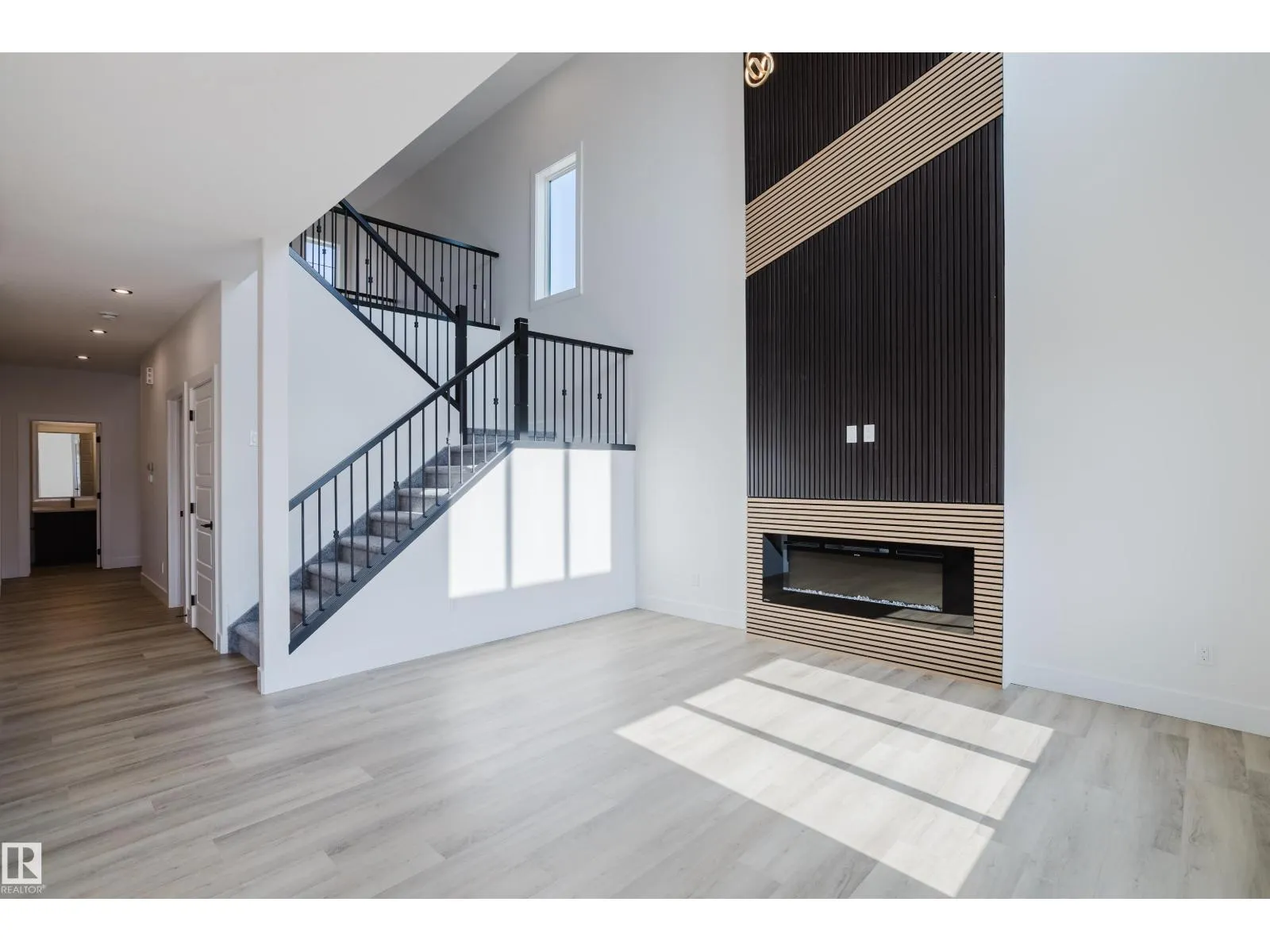 298 Munn WY