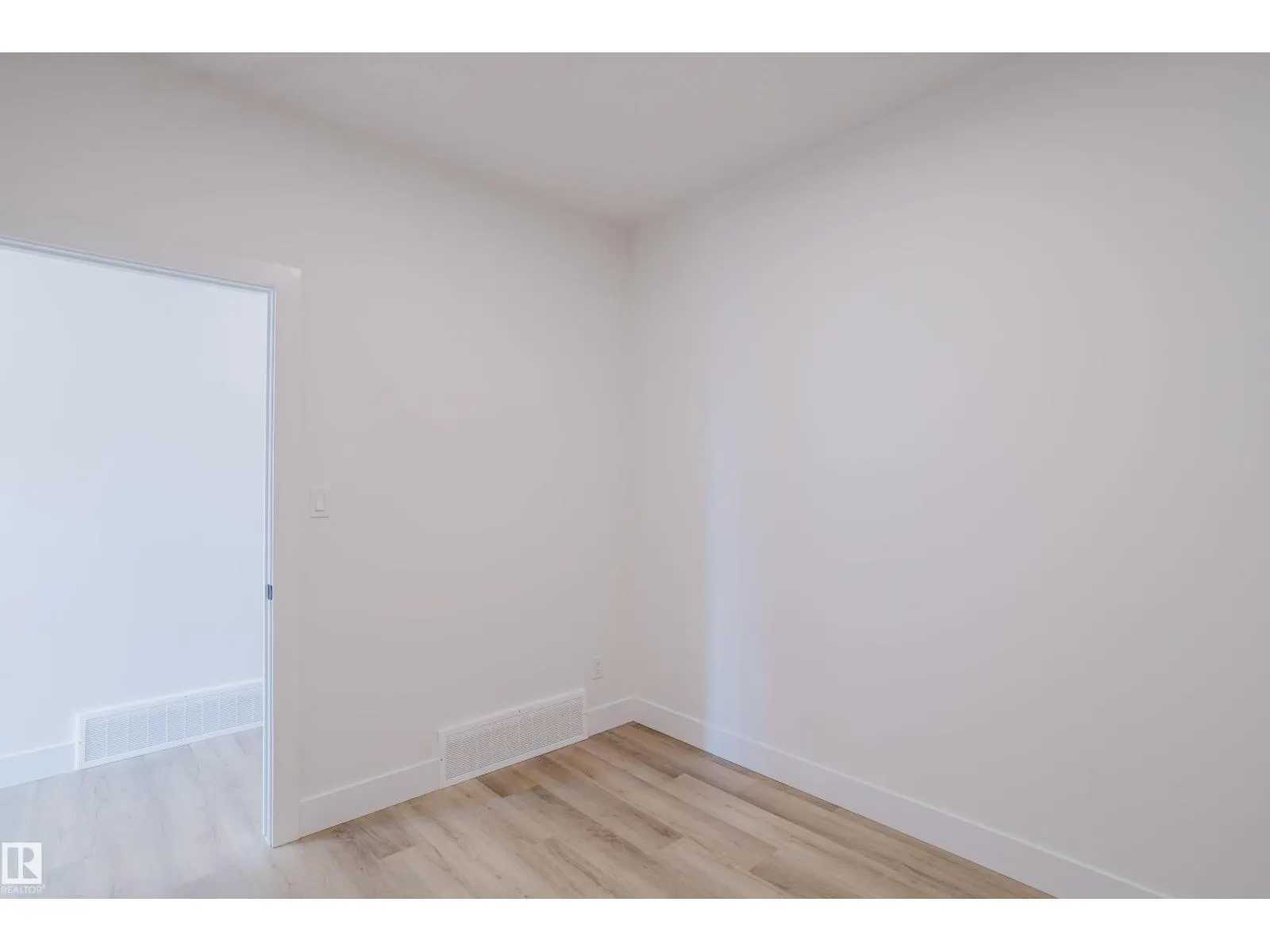 298 Munn WY