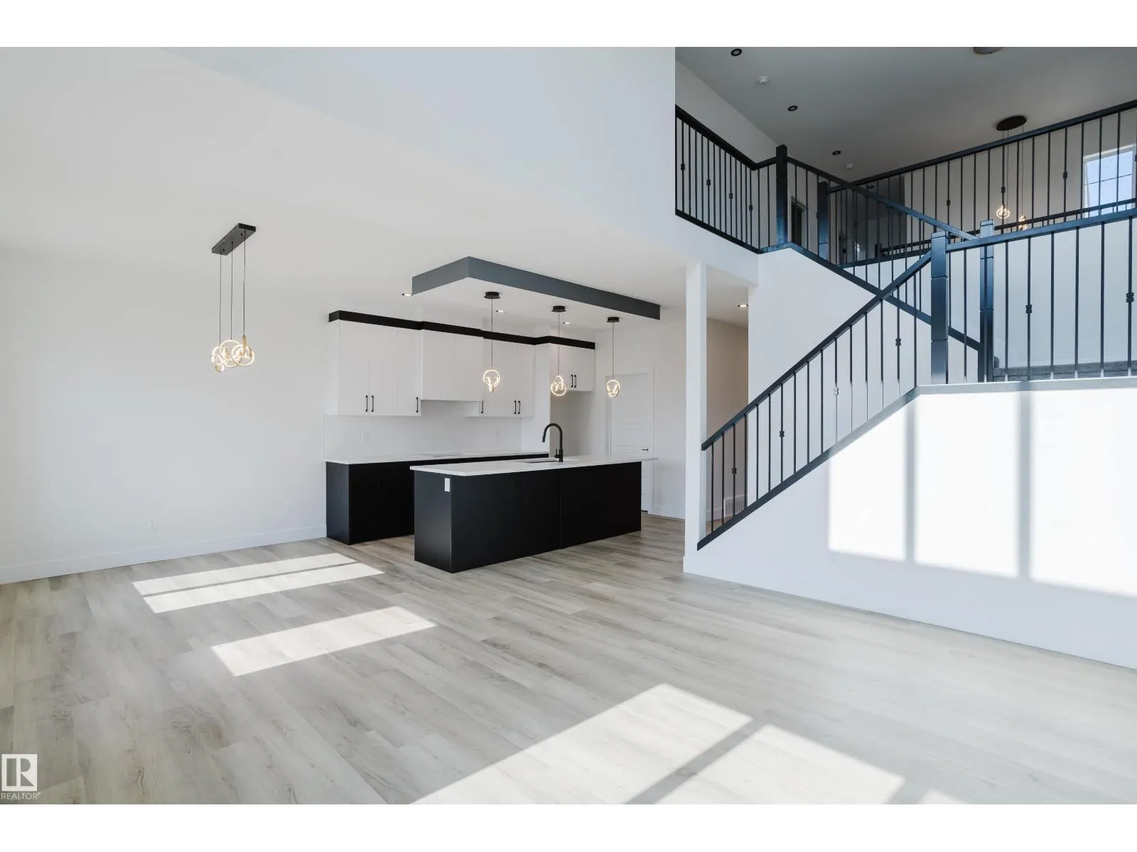 298 Munn WY