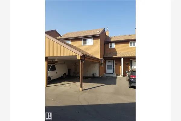 18611 66 AV NW