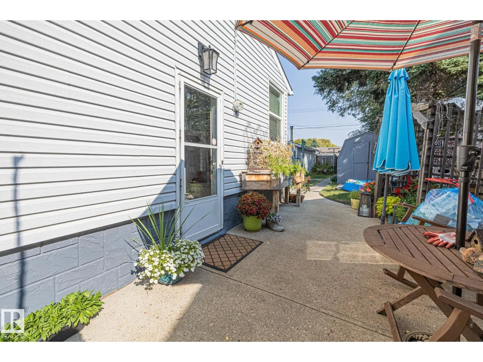 9135 155 ST NW