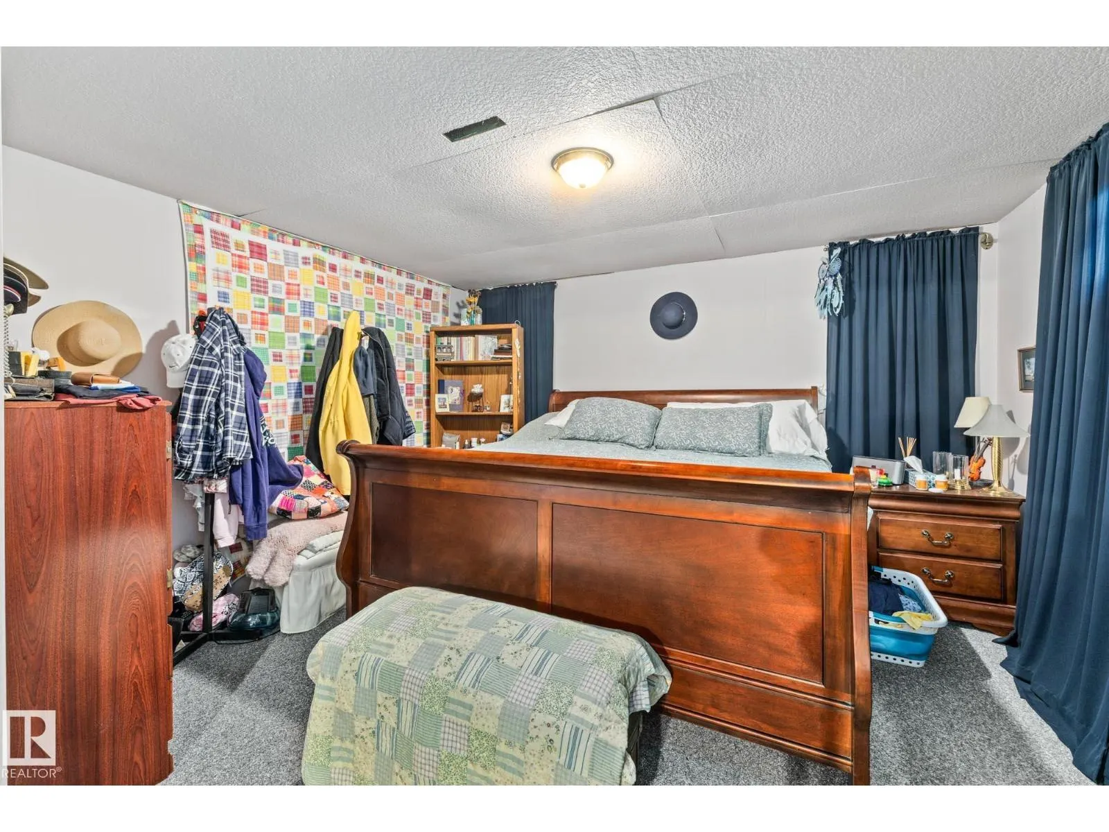 9135 155 ST NW