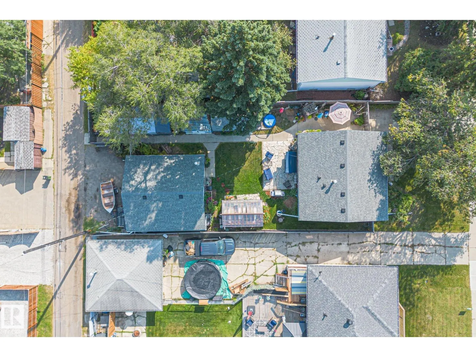 9135 155 ST NW
