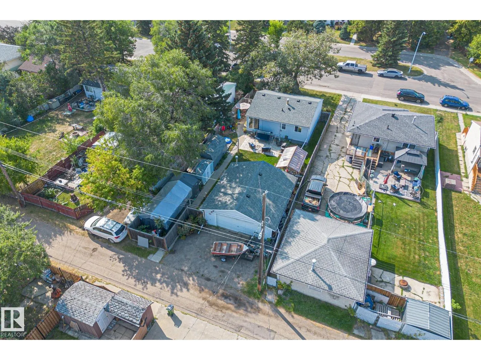9135 155 ST NW