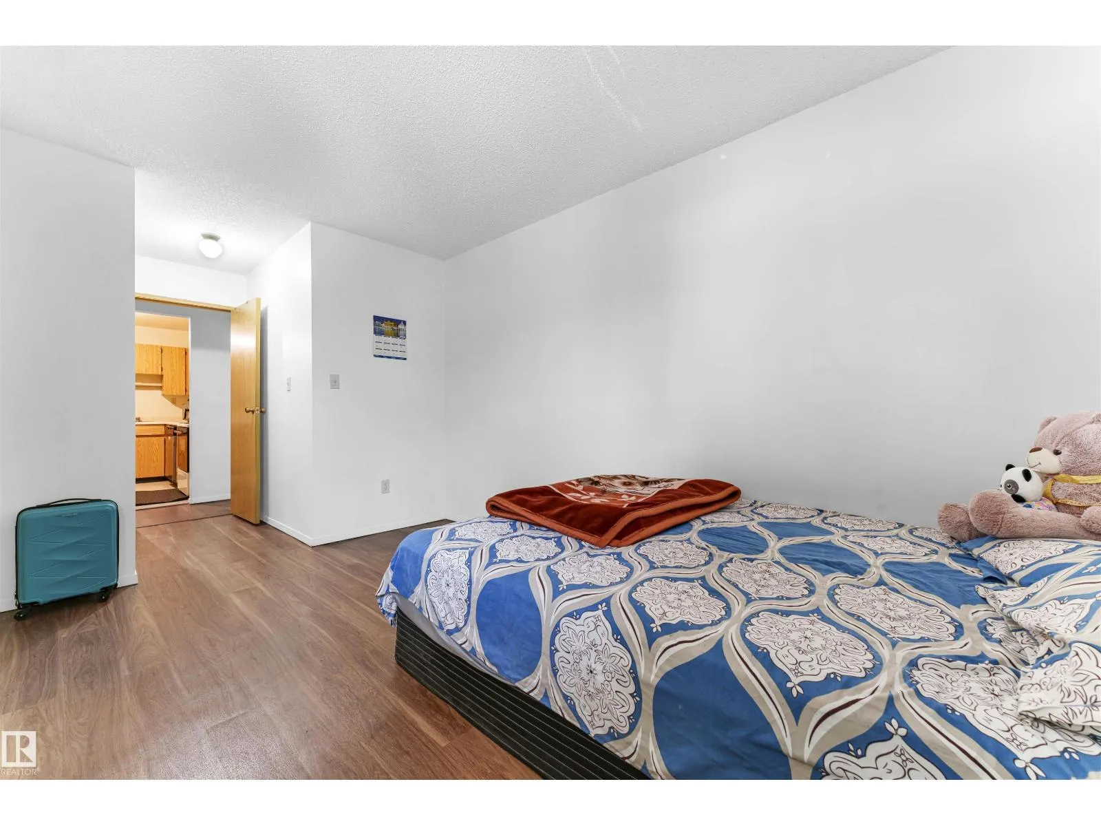 #208 1620 48 ST NW