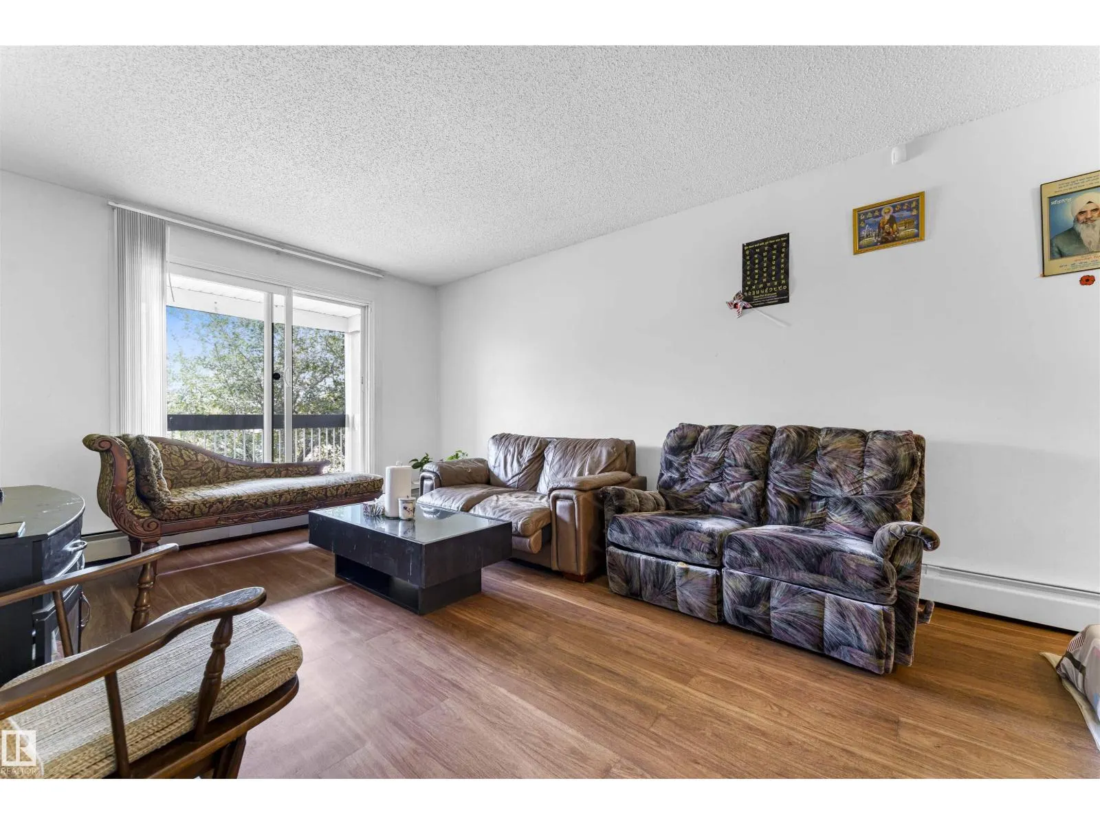 #208 1620 48 ST NW