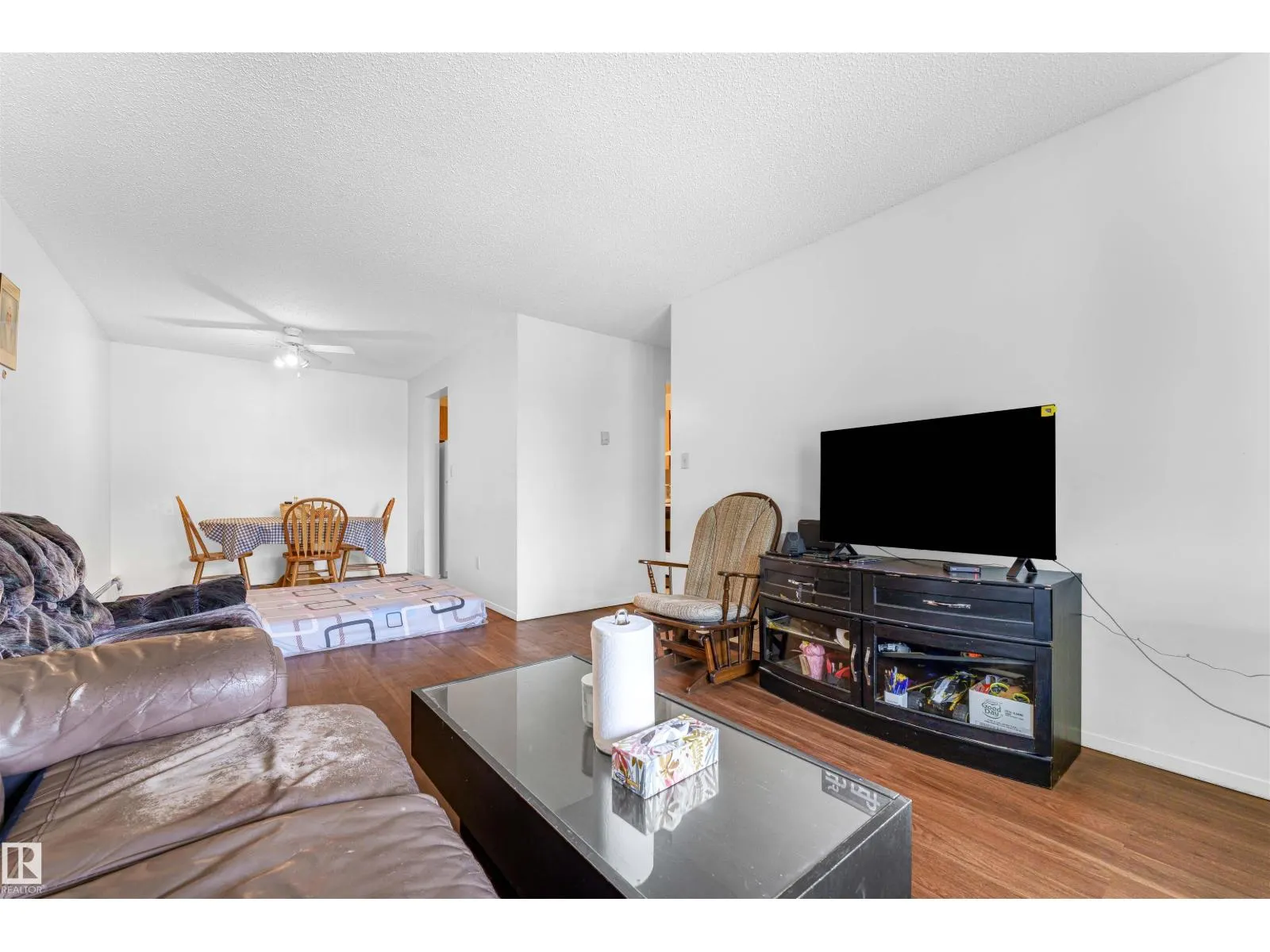 #208 1620 48 ST NW