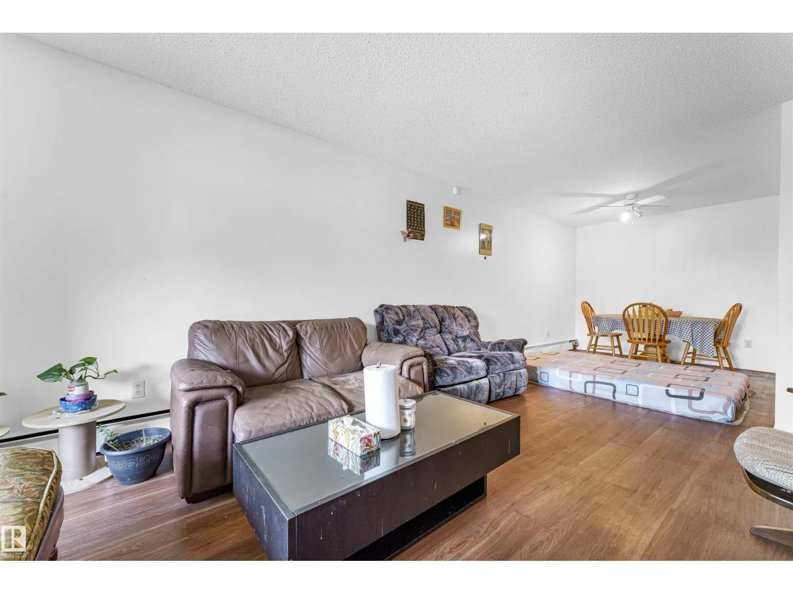 #208 1620 48 ST NW