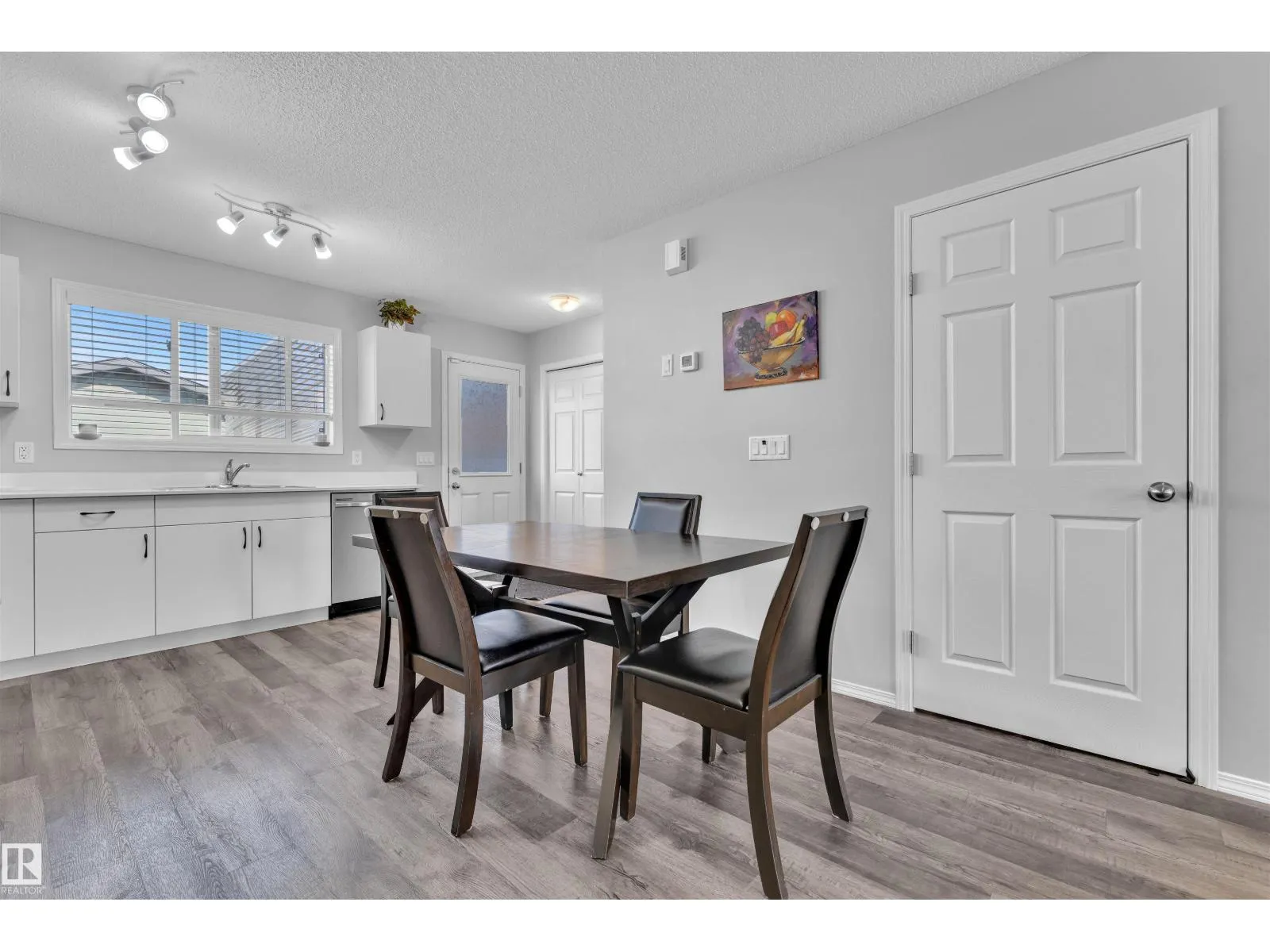 4620 175 AV NW