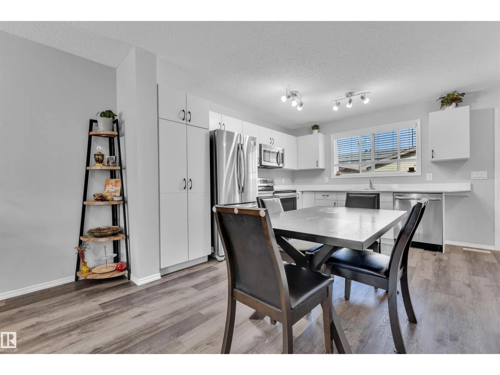 4620 175 AV NW