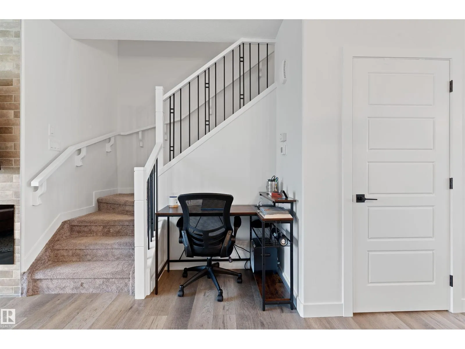 182 CALEDONIA DR