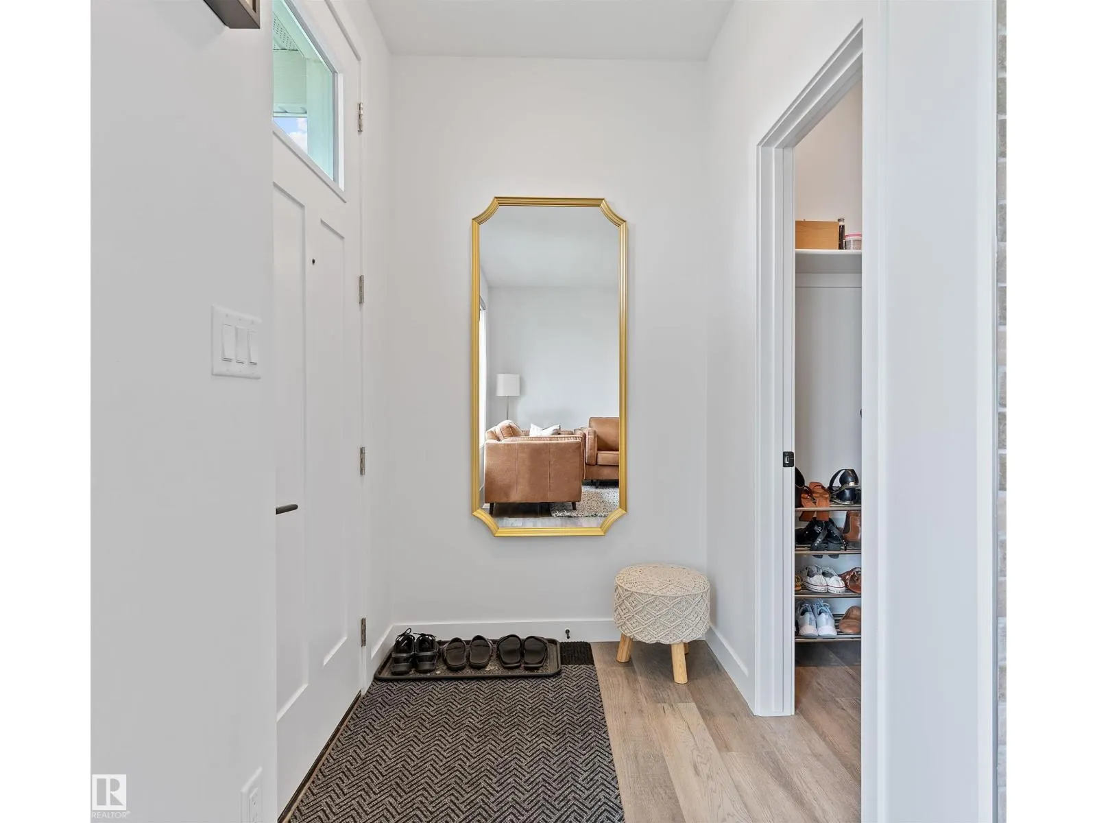 182 CALEDONIA DR