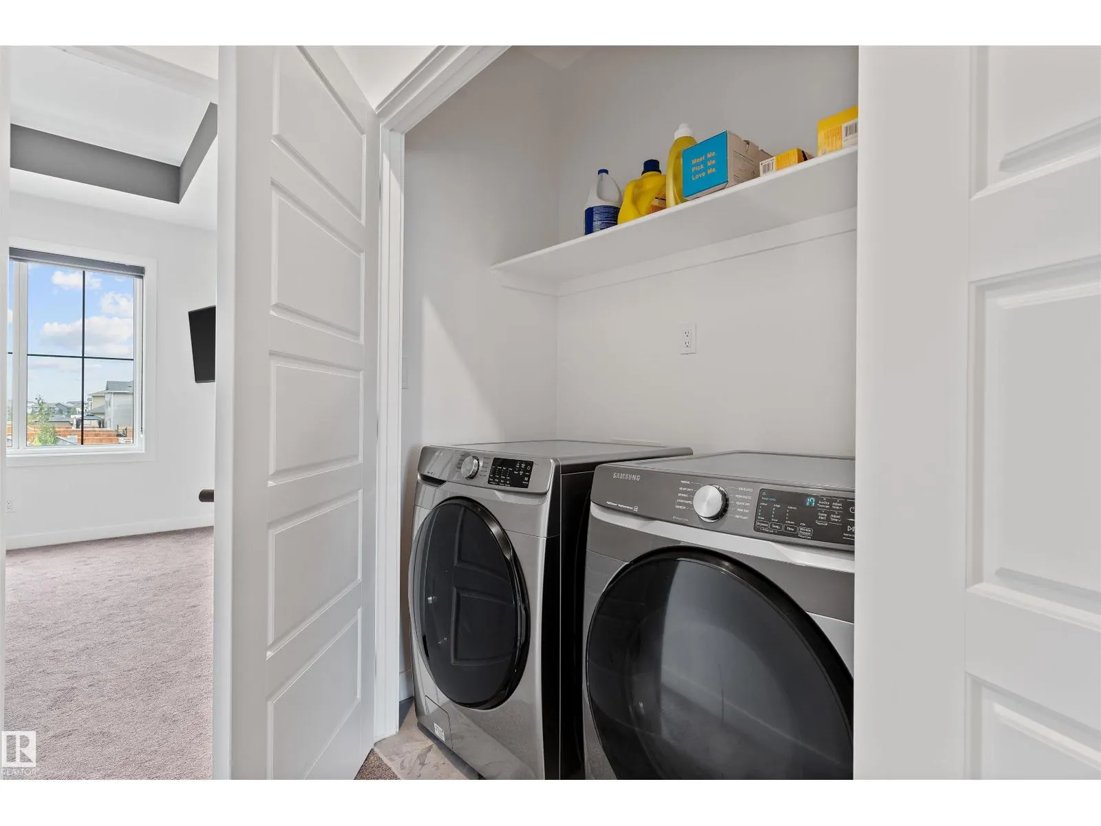 182 CALEDONIA DR