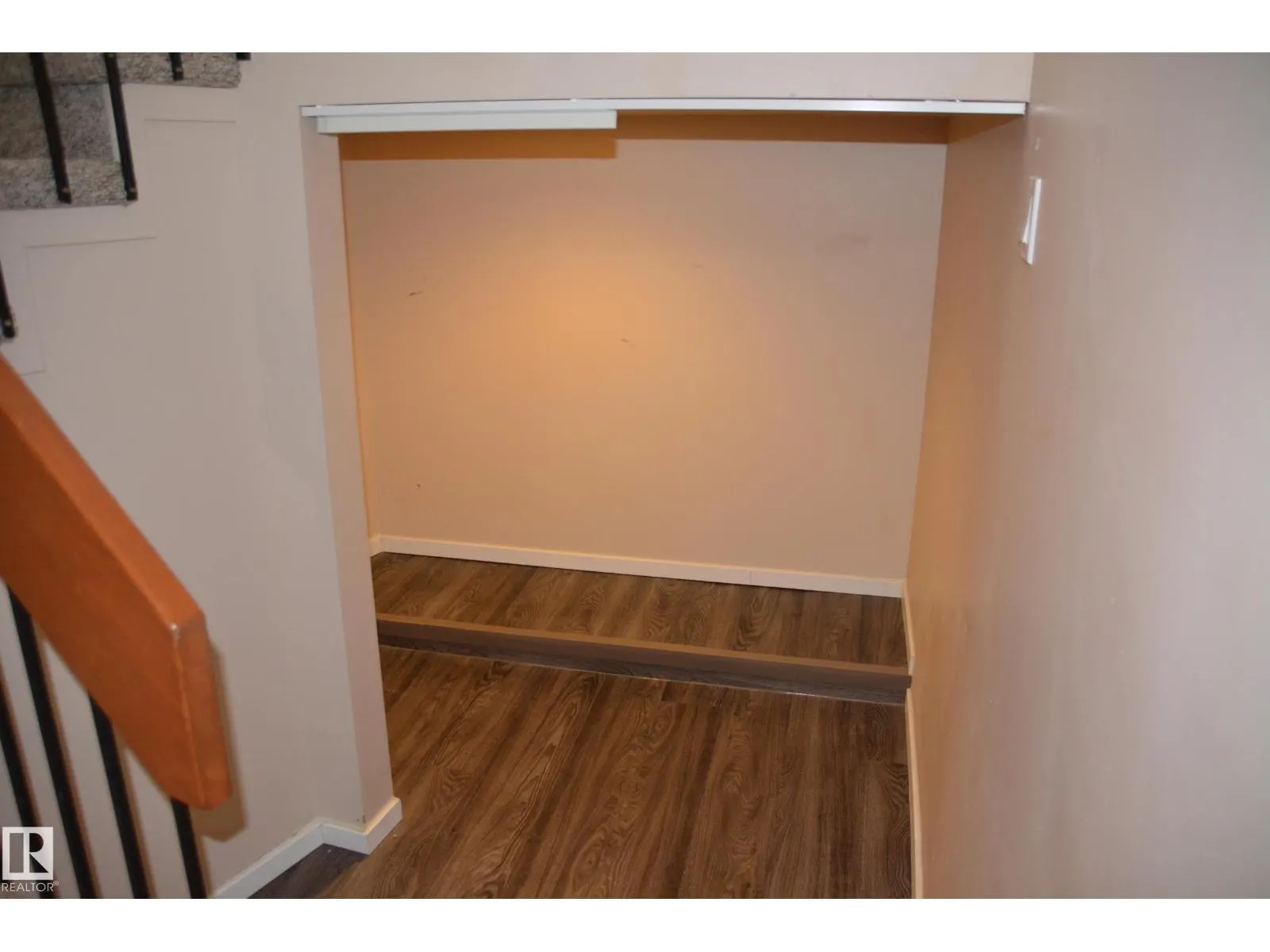 11176 83 AV NW