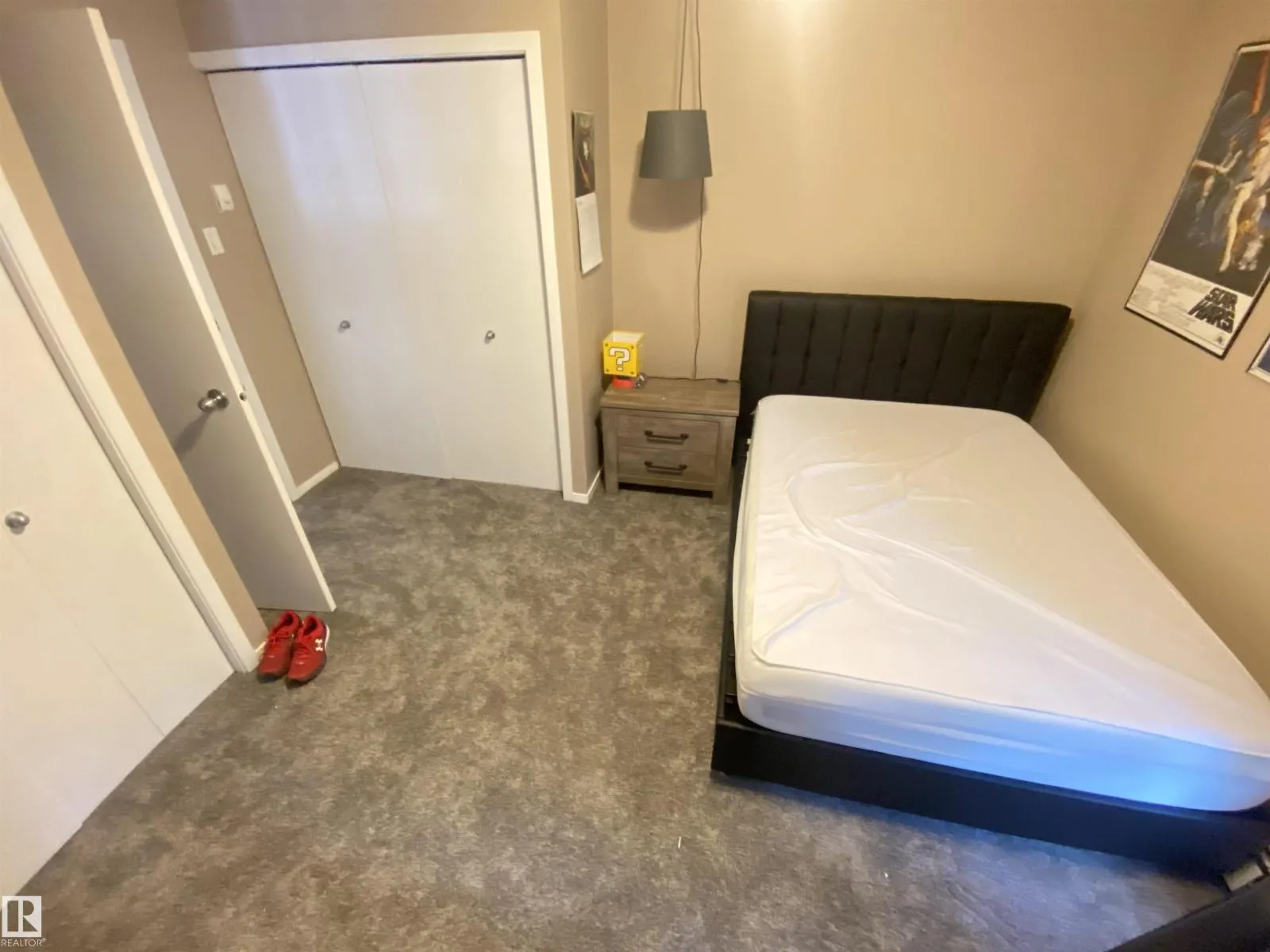 11176 83 AV NW