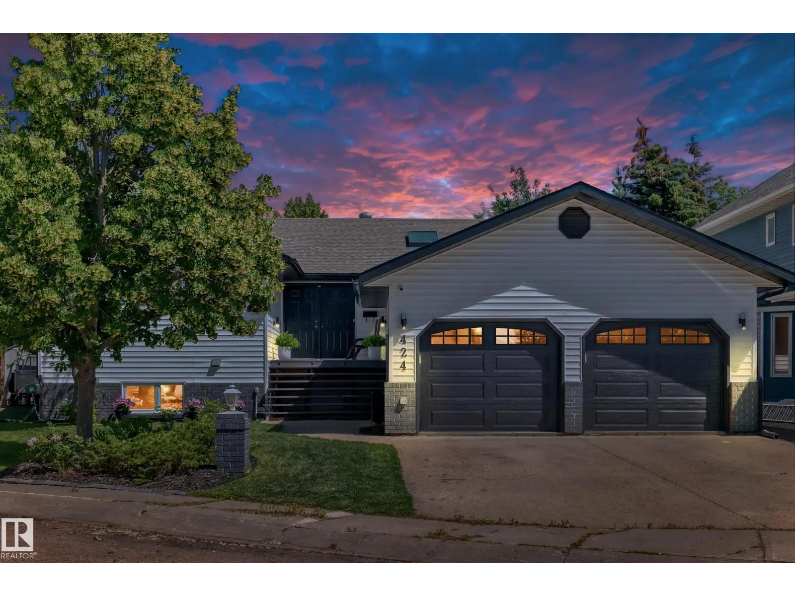 424 BUTCHART DR NW