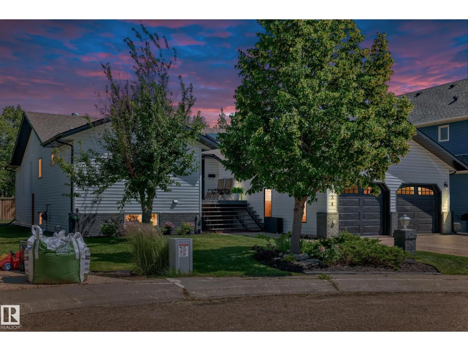 424 BUTCHART DR NW
