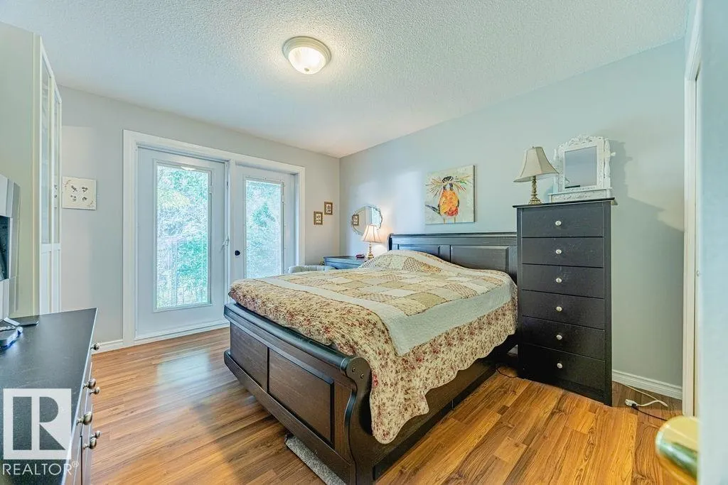 18 GLAMORGAN DR