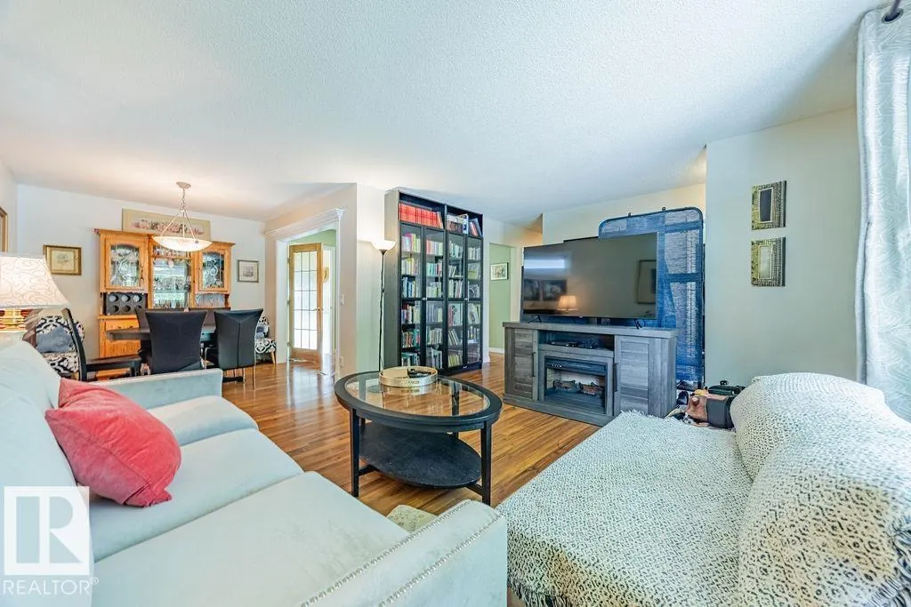 18 GLAMORGAN DR