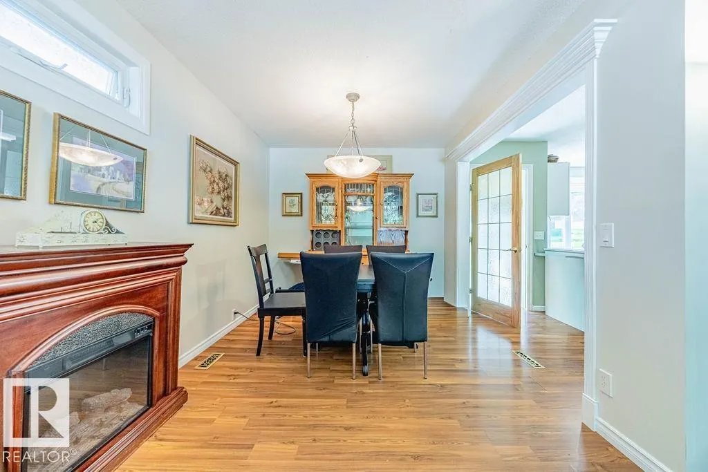 18 GLAMORGAN DR