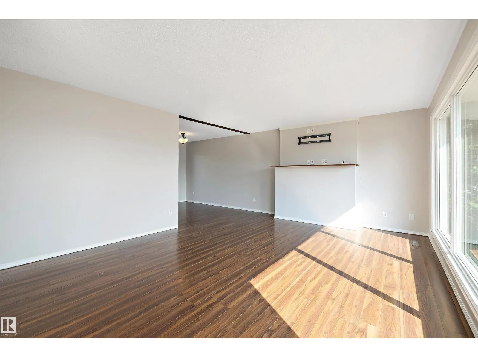 3412 114 AV NW