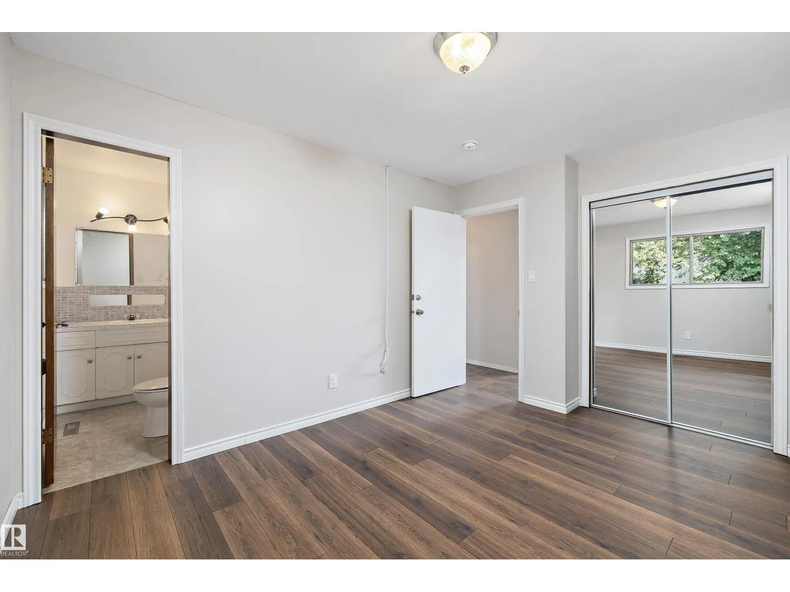 3412 114 AV NW