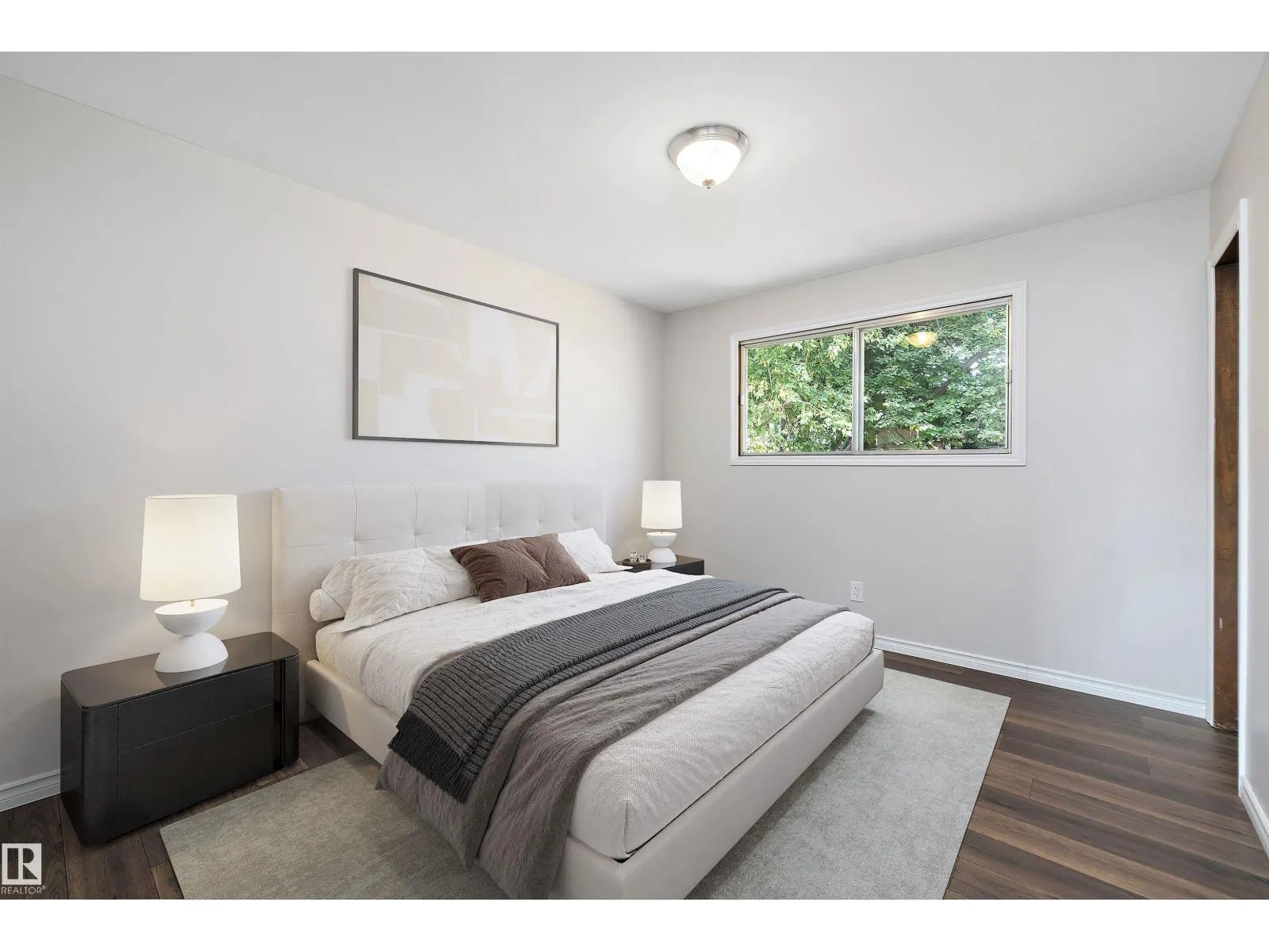 3412 114 AV NW