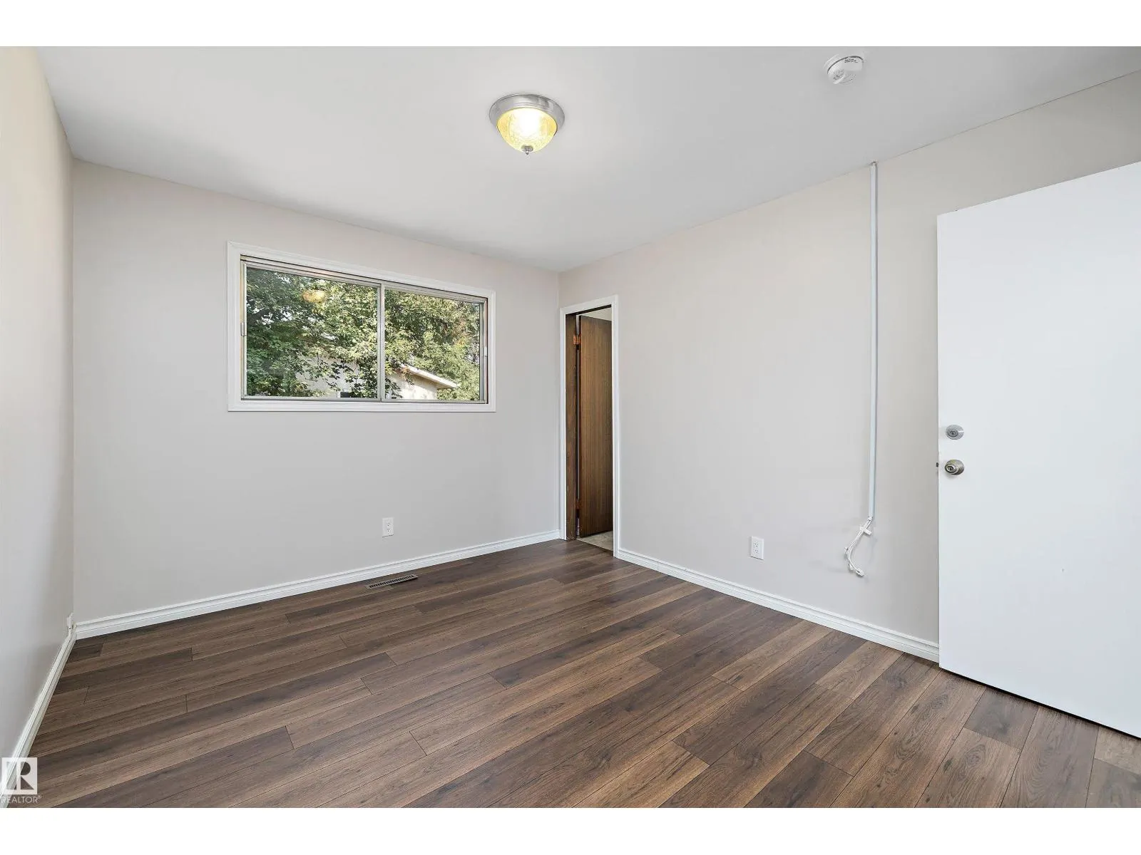 3412 114 AV NW