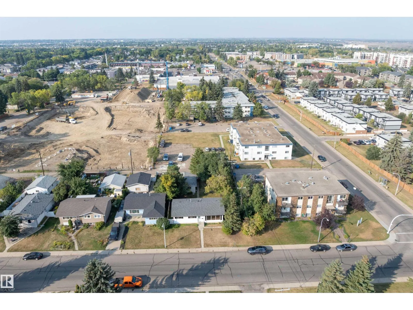 3412 114 AV NW