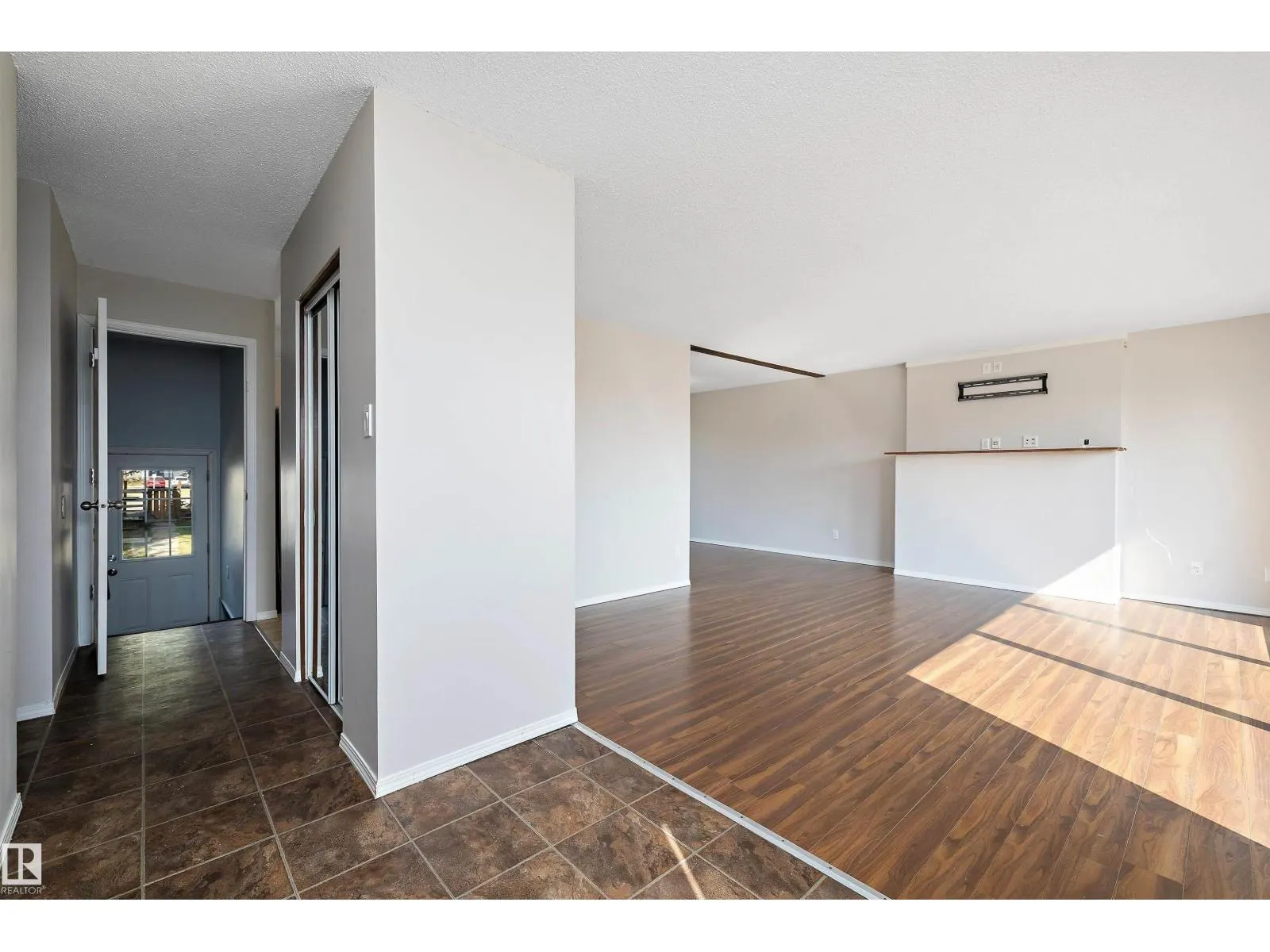 3412 114 AV NW