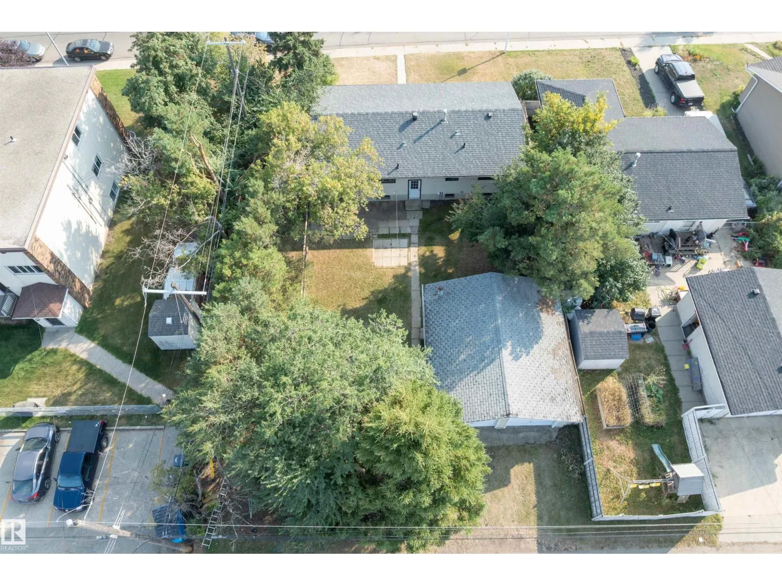 3412 114 AV NW