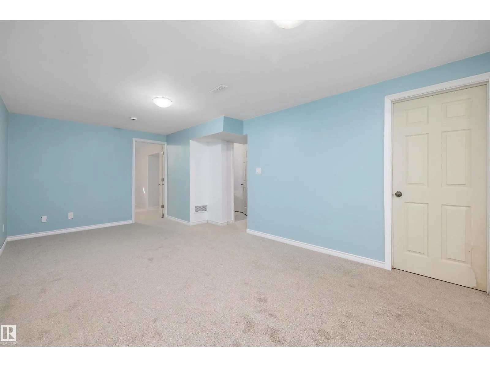 3412 114 AV NW