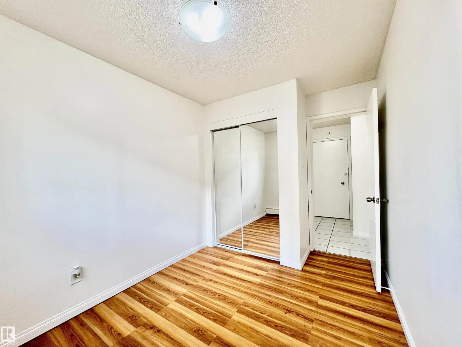 #104 11040 129 ST NW