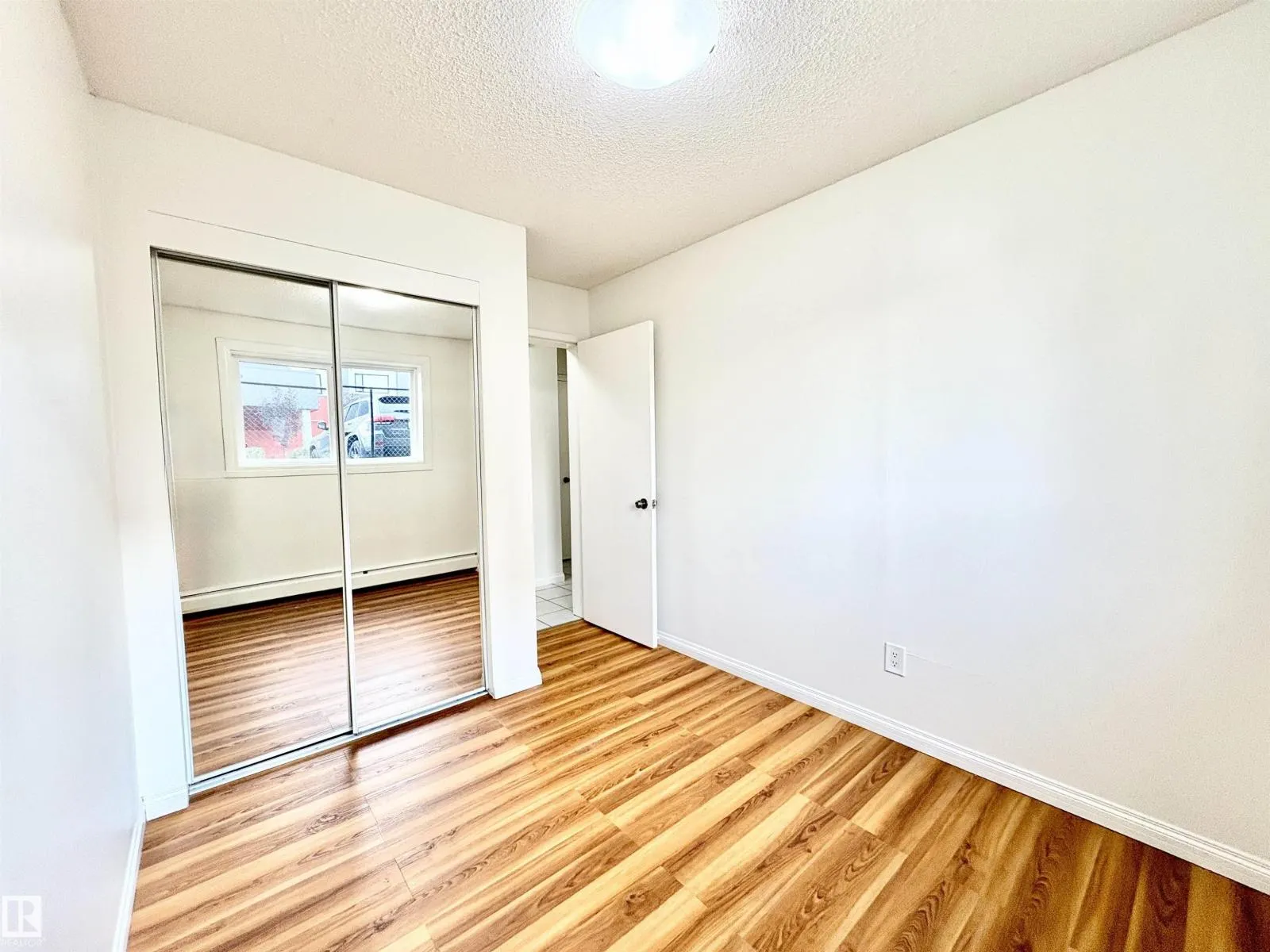 #104 11040 129 ST NW