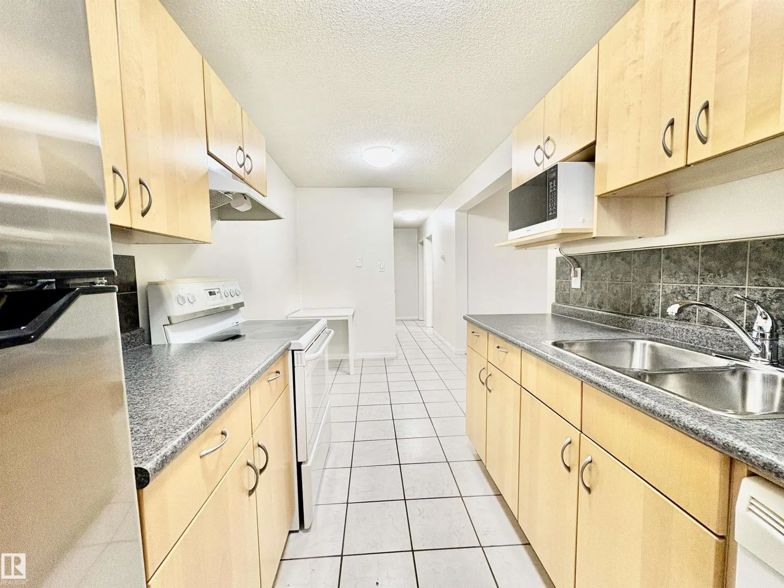 #104 11040 129 ST NW