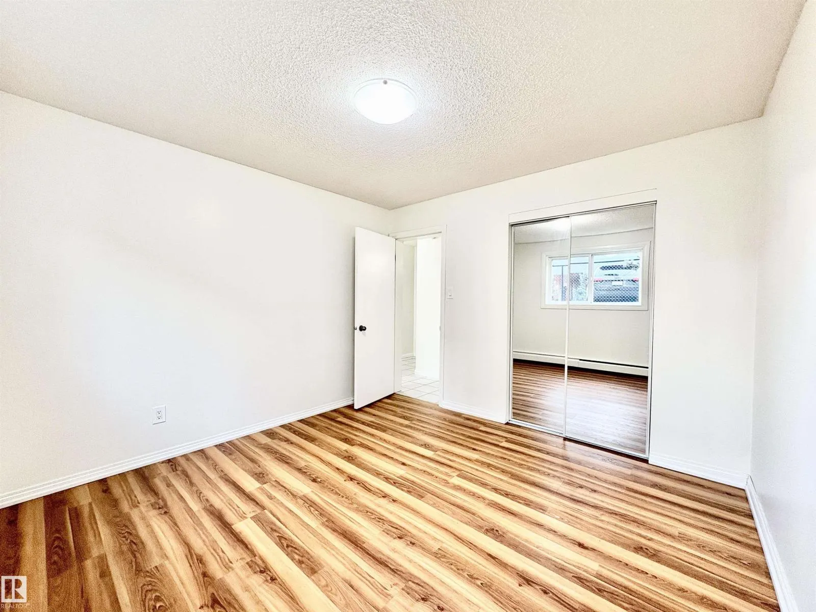 #104 11040 129 ST NW